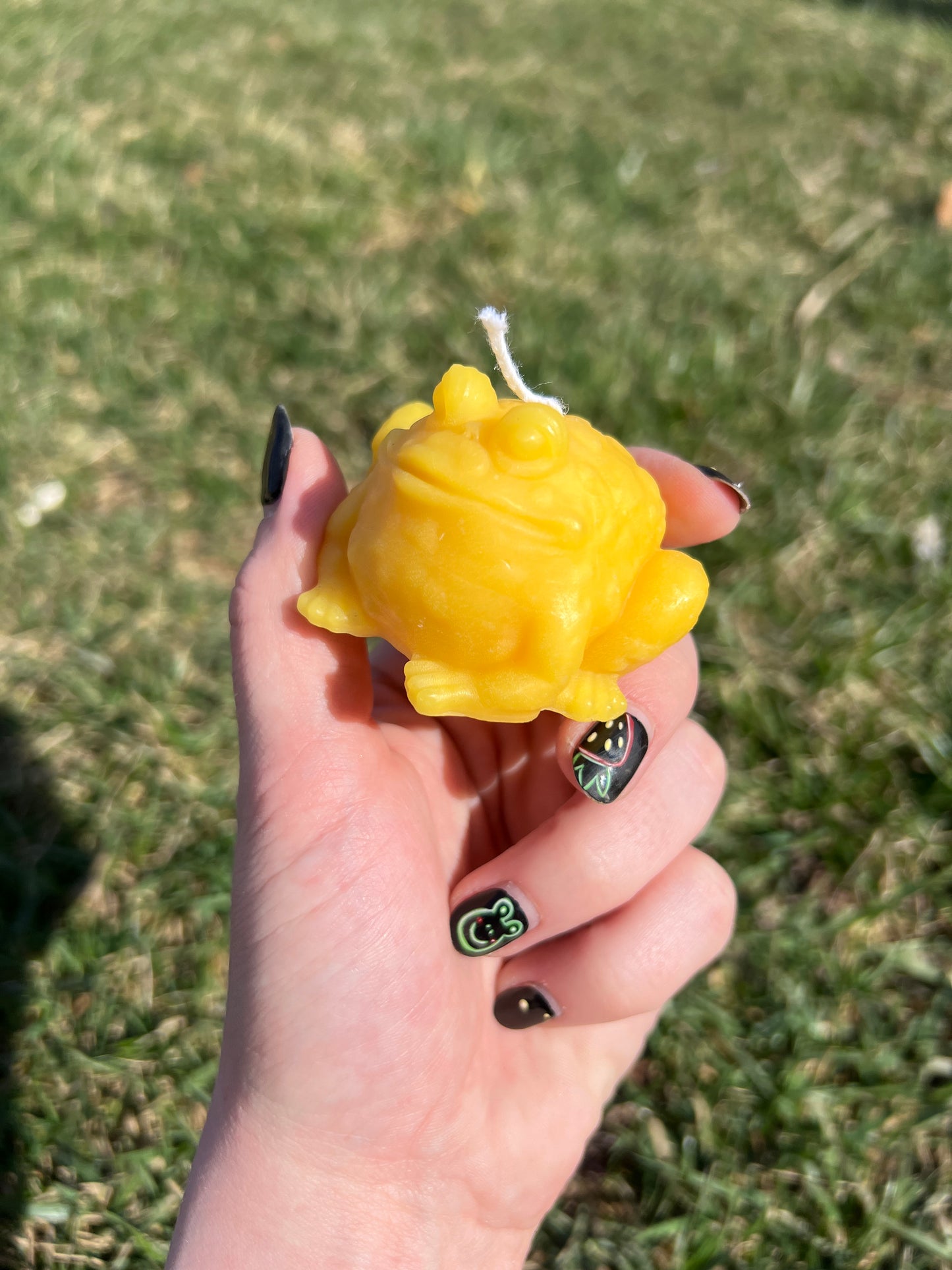Yellow Strawberry Scented Toad Candle