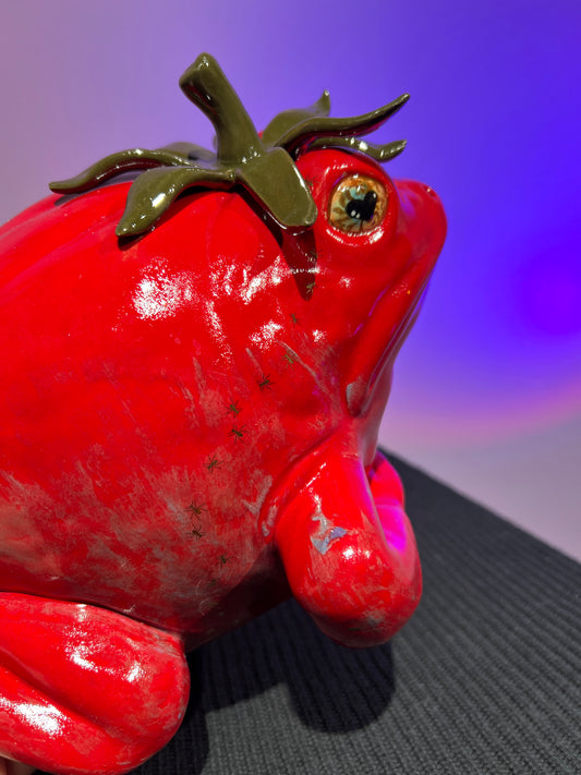 Heiress the Heirloom Tomatoad with golden ant decals