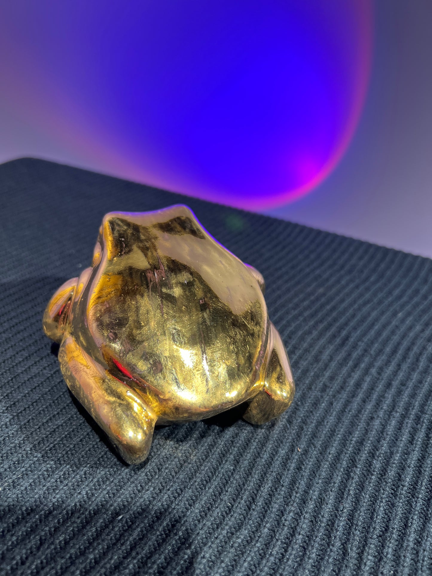 *AUCTION* Daddy, the First Ever Small Frog fired with Real Gold Luster